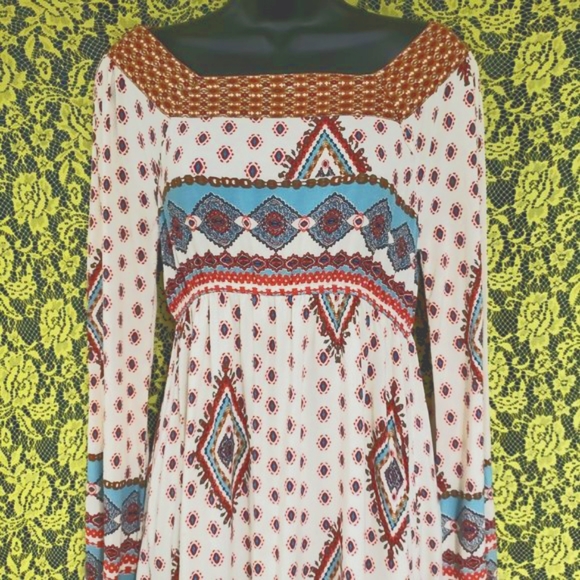 Southwestern Babydoll Paisley Tunic - Picture 2 of 7